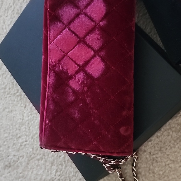 Chanel velvet bag - Picture 4 of 10
